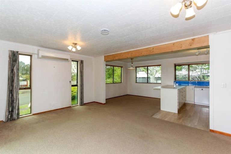 Photo of property in 54 Branch Road, Highlands Park, New Plymouth, 4312