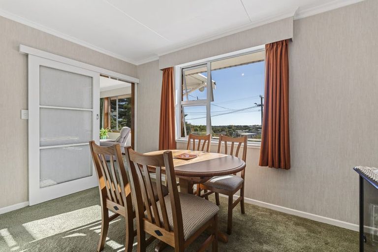 Photo of property in 20 Alberta Road, Glen Avon, New Plymouth, 4312
