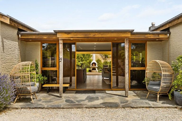 Photo of property in 57 Hall Road, Bannockburn, Cromwell, 9384