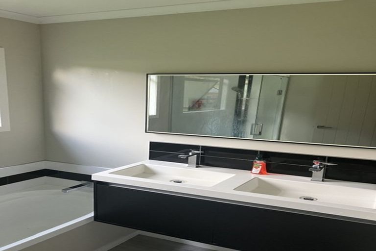 Photo of property in 72 Hurunui Lane, Kinloch, Taupo, 3377