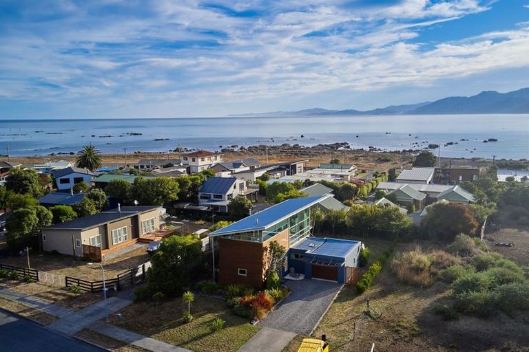 Photo of property in 13 Kotare Place, South Bay, Kaikoura, 7300