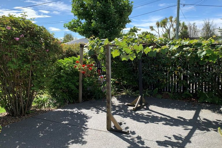 Photo of property in 1/14 North Avon Road, Richmond, Christchurch, 8013