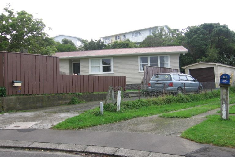 Photo of property in 56 Batchelor Street, Newlands, Wellington, 6037