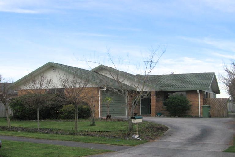 Photo of property in 35 Bouverie Crescent, Flagstaff, Hamilton, 3210