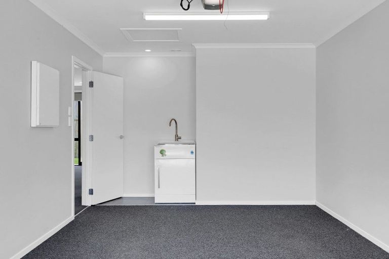 Photo of property in 31 Waruhia Crescent, Rototuna North, Hamilton, 3210