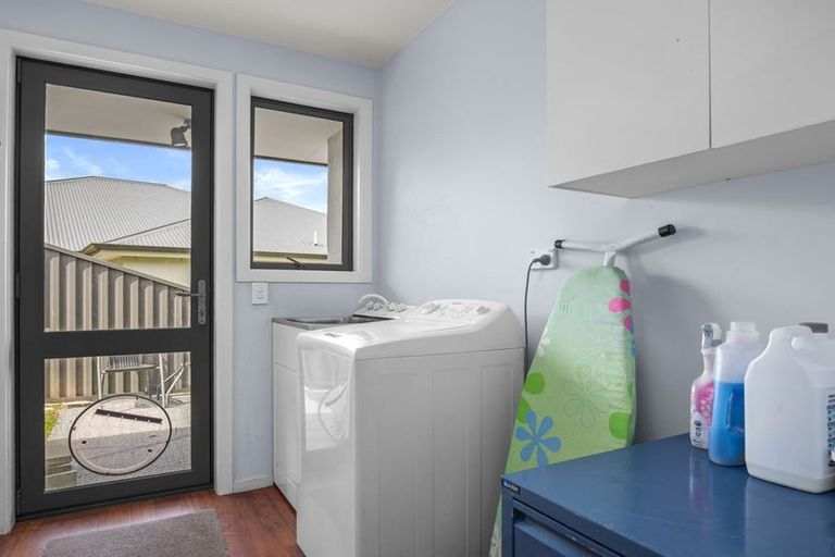 Photo of property in 56 Shields Street, Clyde, 9330