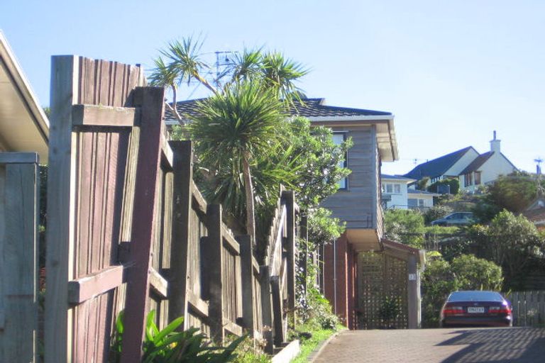 Photo of property in 23 Gurkha Crescent, Khandallah, Wellington, 6035