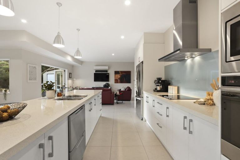 Photo of property in 43a Terry Smyth Drive, Kumeu, 0892