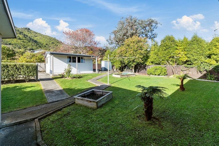 Photo of property in 29 Huia Street, Waikanae, 5036