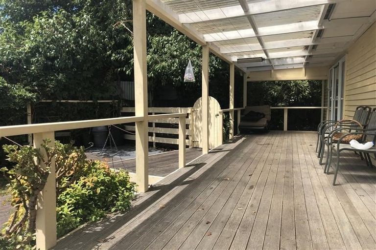 Photo of property in 4 Mildmay Road, Henderson, Auckland, 0610