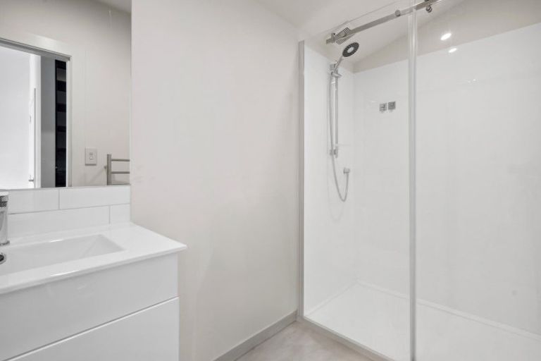 Photo of property in 8b Lyall Parade, Lyall Bay, Wellington, 6022