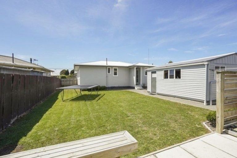 Photo of property in 6 Tararua Terrace, Cloverlea, Palmerston North, 4412