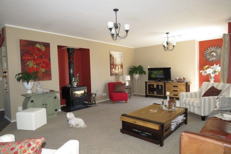 Photo of property in 22 Queen Street, Westport, 7825