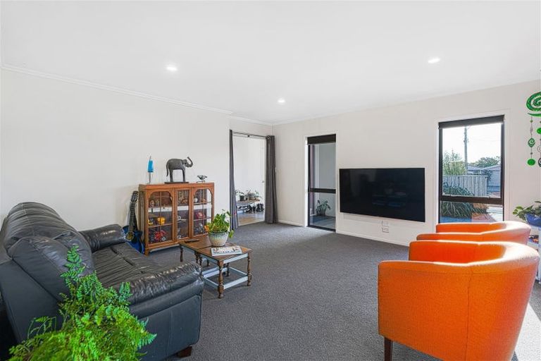 Photo of property in 136 Rowses Road, Aranui, Christchurch, 8061