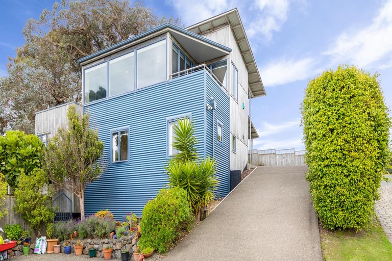 Photo of property in 3/32 Hand Road, Helensville, 0800