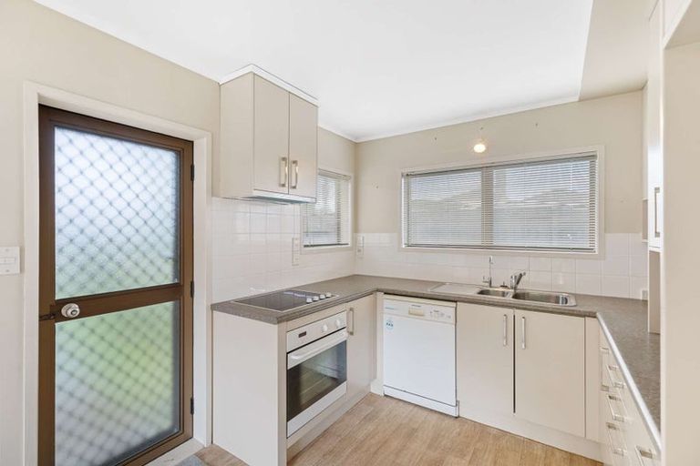 Photo of property in 178b Centreway Road, Orewa, 0931