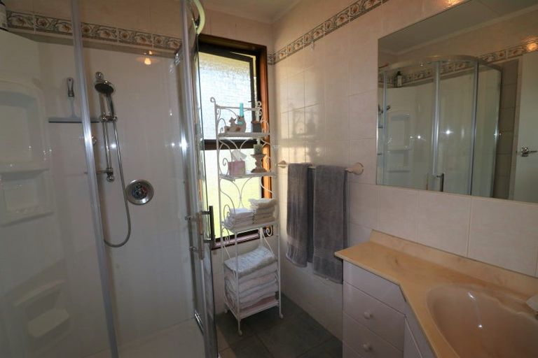 Photo of property in 167 Heretaunga Road, Maharahara, Dannevirke, 4972