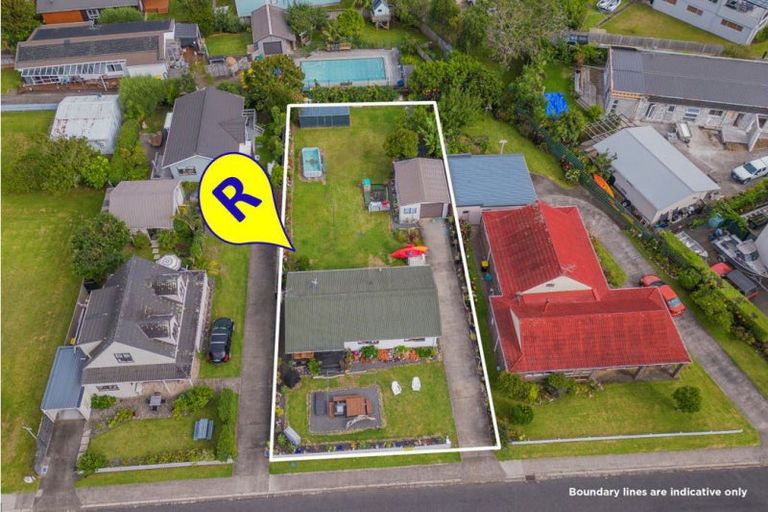 Photo of property in 29 Robinson Road, Whitianga, 3510