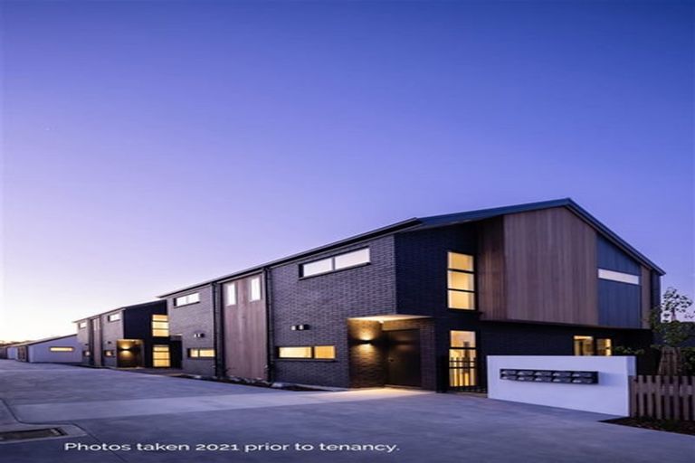 Photo of property in 3/59 Waimairi Road, Upper Riccarton, Christchurch, 8041