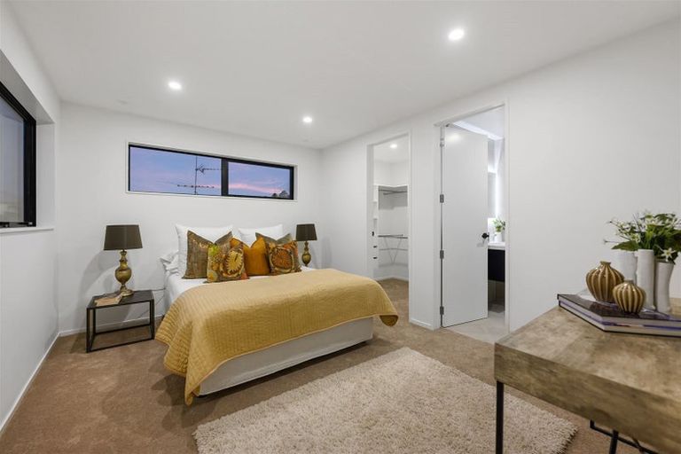 Photo of property in 7/5 Lemon Grove Lane, Greenhithe, Auckland, 0632