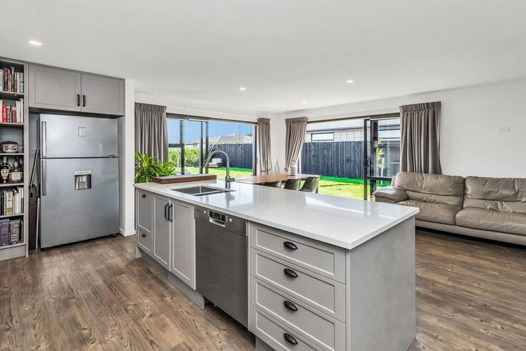 Photo of property in 15 Chimango Place, Rolleston, 7615