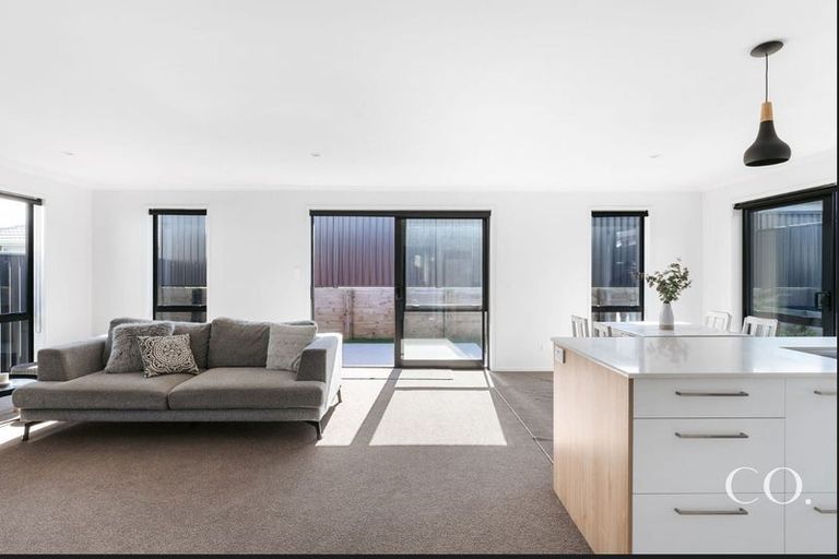 Photo of property in 22 Pioneer Crescent, Omokoroa, 3114