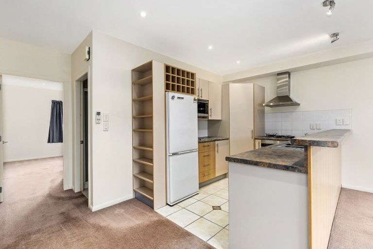 Photo of property in 12 Futuna Close, Karori, Wellington, 6012