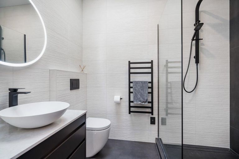 Photo of property in 8 Torea Lane, One Tree Point, 0118