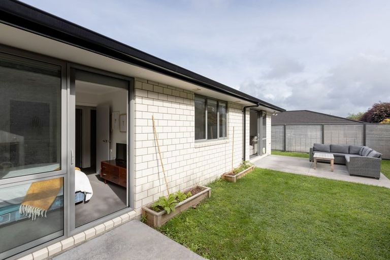 Photo of property in Waterview Estate, 5/4 Greystone Place, Omokoroa, 3114
