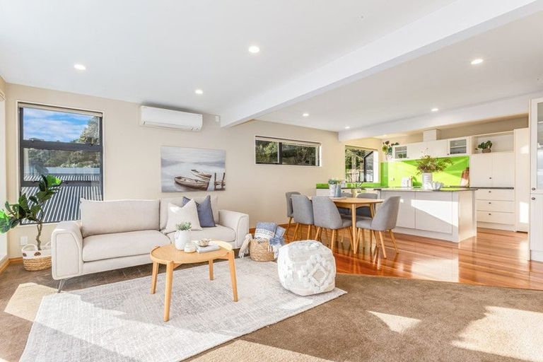 Photo of property in 24 Sunset Parade, Plimmerton, Porirua, 5026