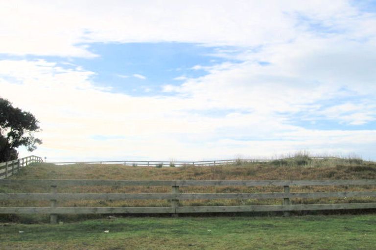 Photo of property in 22 Joseph Road, Wharekaho, Whitianga, 3592