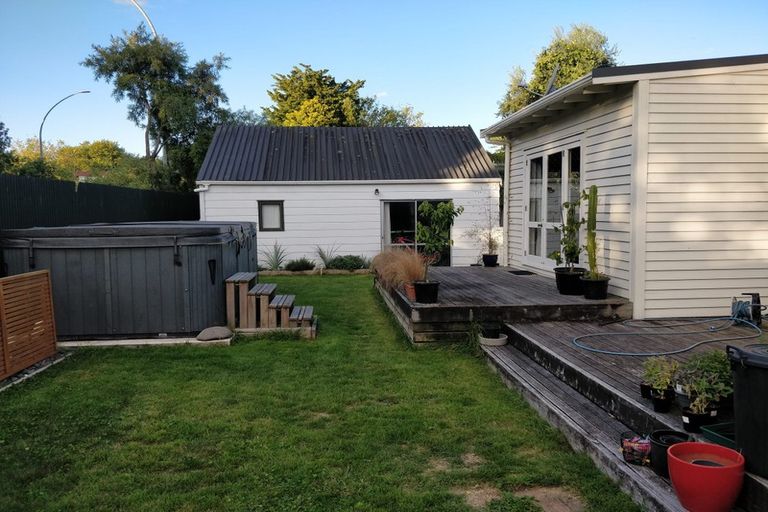 Photo of property in 15 Myrtle Street, Hamilton East, Hamilton, 3216