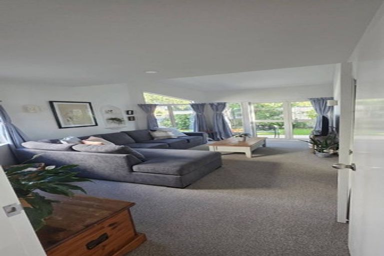 Photo of property in 38b Hinau Street, Woburn, Lower Hutt, 5011