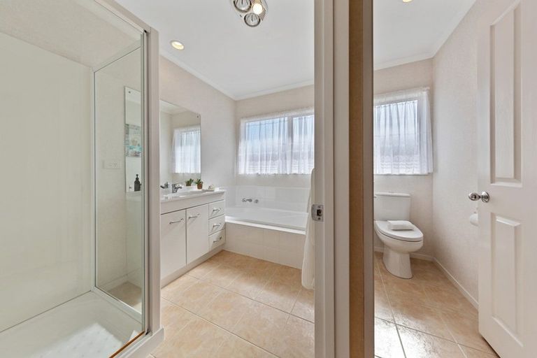 Photo of property in 1/179 Kilkenny Drive, East Tamaki Heights, Auckland, 2016