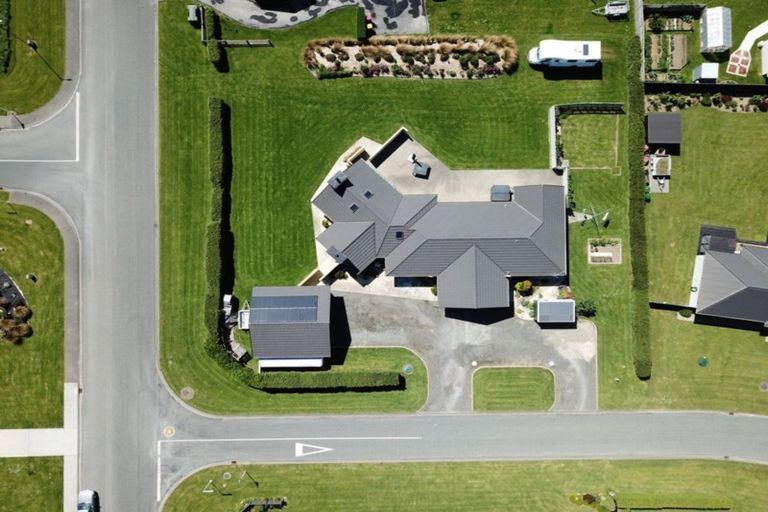 Photo of property in 3 Court Of Ascot, Seaward Bush, Invercargill, 9812