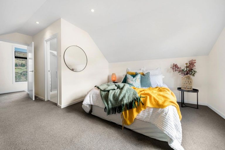 Photo of property in 3 Kincaid Place, Arthurs Point, Queenstown, 9371