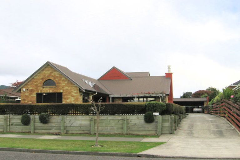 Photo of property in 94 Kapanui Road, Waikanae, 5036