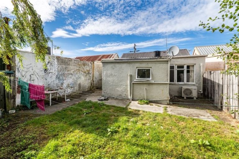 Photo of property in 12 Prendergast Street, South Dunedin, Dunedin, 9012