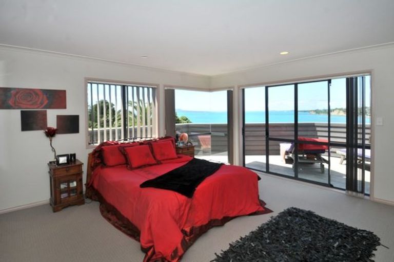 Photo of property in 5 Clifton Road, Browns Bay, Auckland, 0630