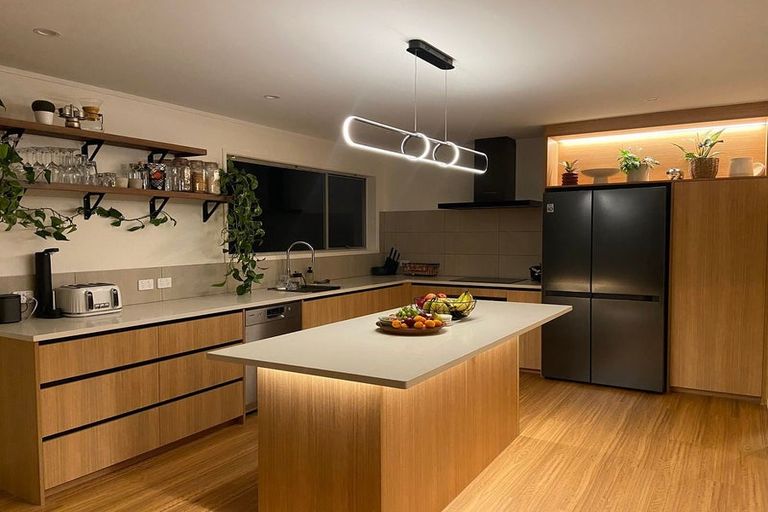 Photo of property in 19 Taitua Drive, Te Atatu South, Auckland, 0610