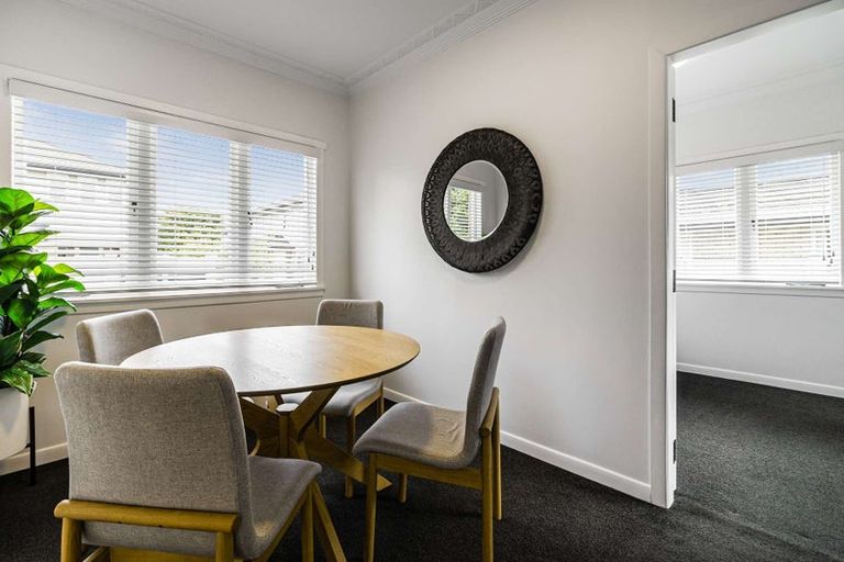 Photo of property in 72 Ngataringa Road, Devonport, Auckland, 0624