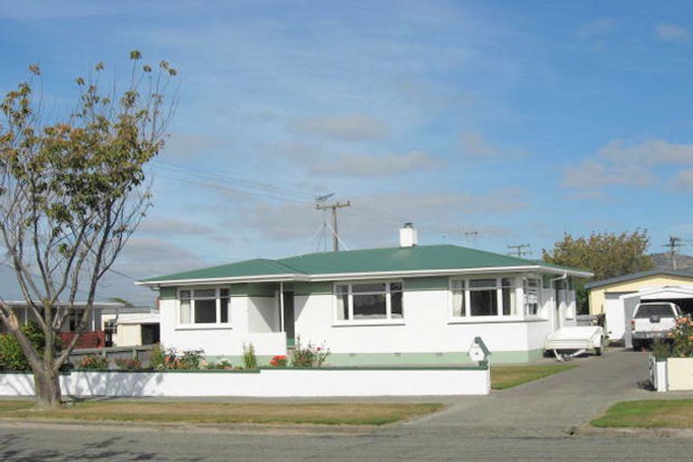 Photo of property in 20 Rugby Street, Waimate, 7924