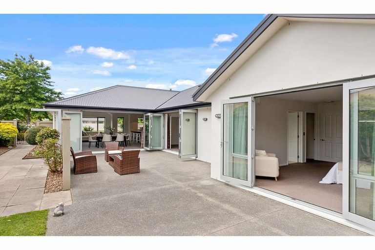 Photo of property in 7 Cairnbrae Drive, Prebbleton, 7604