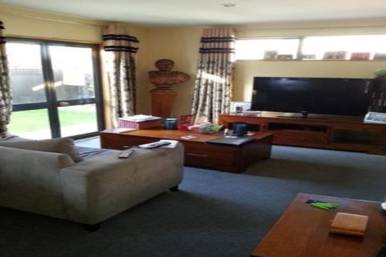 Photo of property in 2/12 Elizabeth Street, Riccarton, Christchurch, 8011