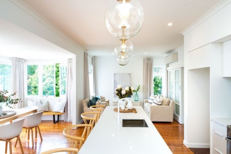 Photo of property in 51 Te Mata Road, Havelock North, 4130