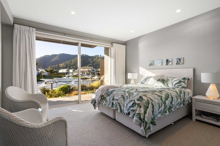 Photo of property in 140 Waterways Parade, Pauanui, Hikuai, 3579