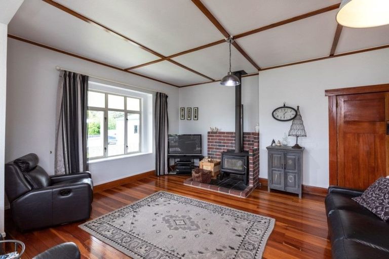 Photo of property in 80 Paynters Avenue, Strandon, New Plymouth, 4312