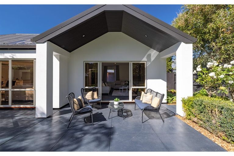 Photo of property in 9 Monterey Place, Parklands, Christchurch, 8083