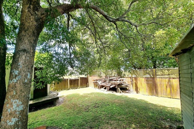 Photo of property in 176 Gossamer Drive, Pakuranga Heights, Auckland, 2010