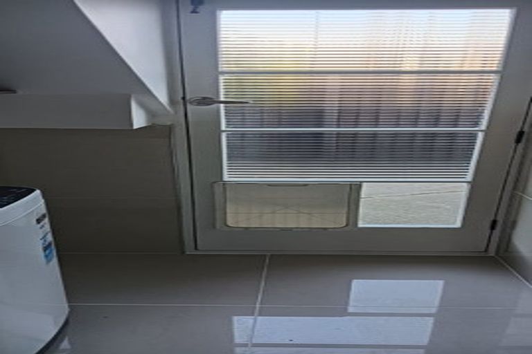 Photo of property in 10 Inca Place, Redwood, Christchurch, 8051